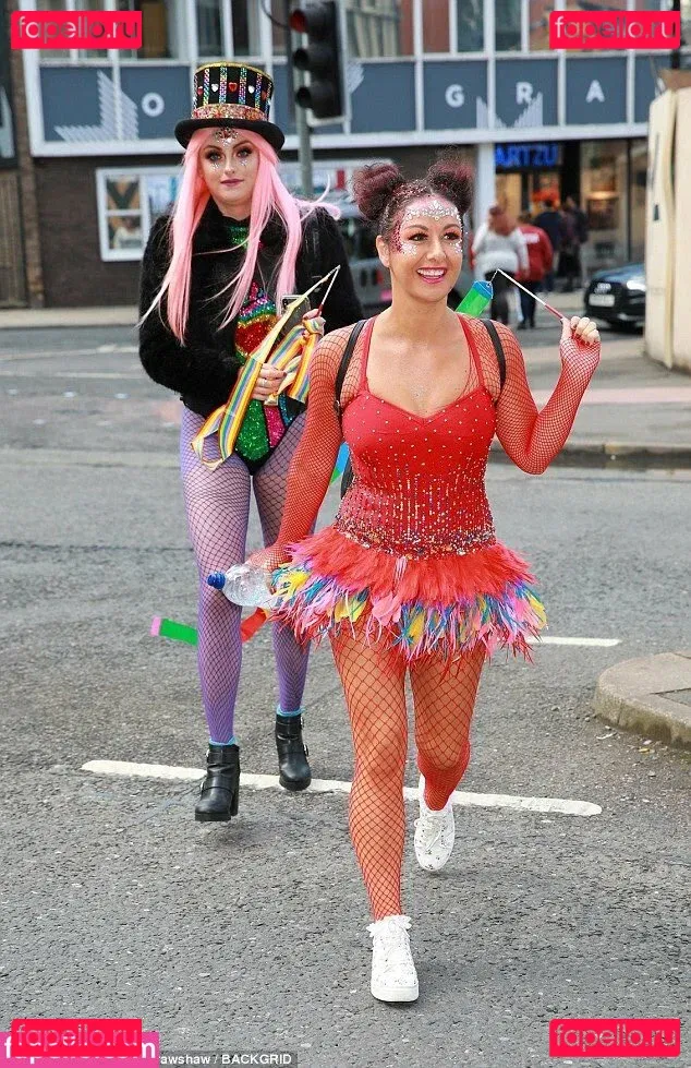 Katie McGlynn Onlyfans Photo Gallery 