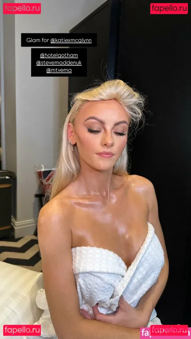 Katie McGlynn Onlyfans Photo Gallery 