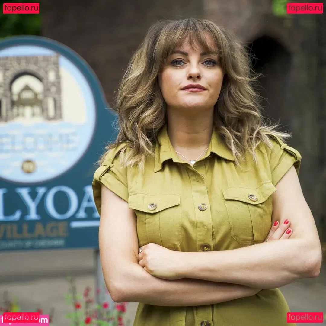 Katie McGlynn Onlyfans Photo Gallery 