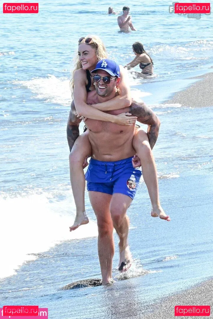 Katie McGlynn Onlyfans Photo Gallery 