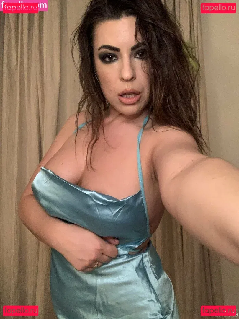 officiallyemmyjames Onlyfans Photo Gallery 