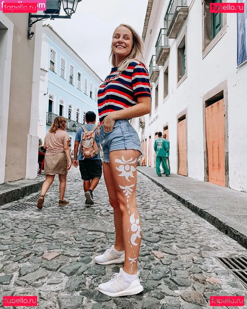 Nienke Helthuis Onlyfans Photo Gallery 