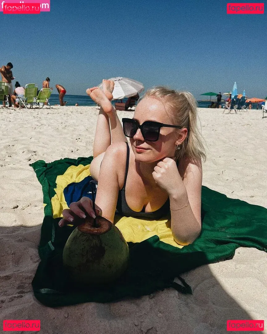 Nienke Helthuis Onlyfans Photo Gallery 