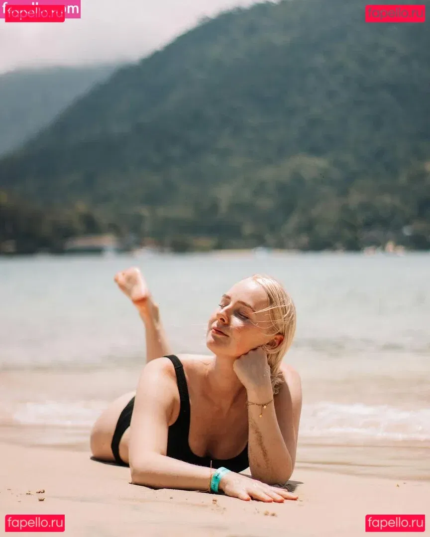 Nienke Helthuis Onlyfans Photo Gallery 