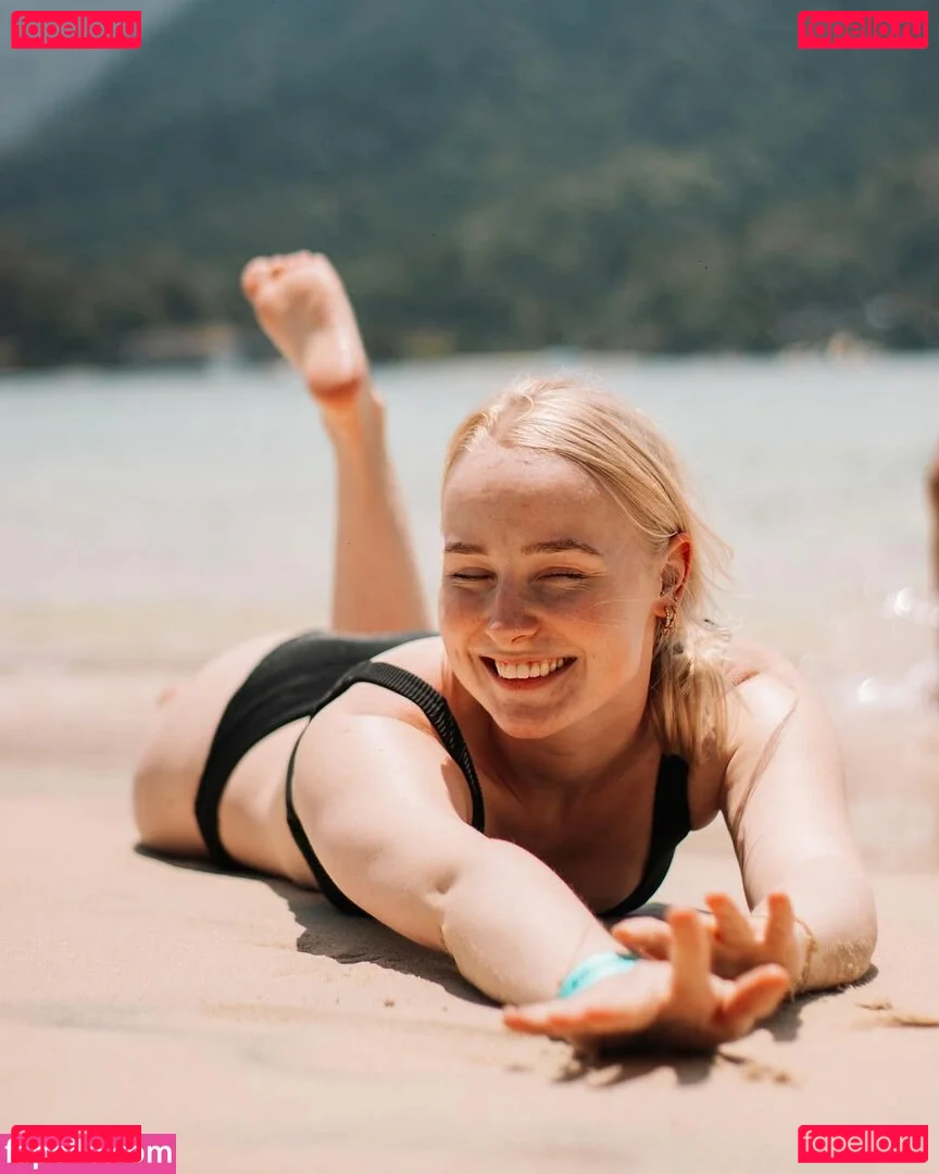 Nienke Helthuis Onlyfans Photo Gallery 