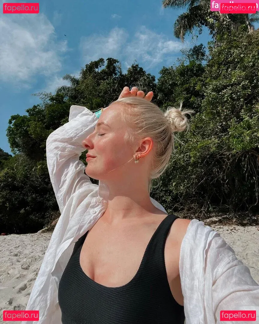 Nienke Helthuis Onlyfans Photo Gallery 