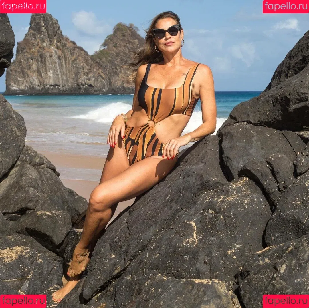 Luana Piovani Onlyfans Photo Gallery 