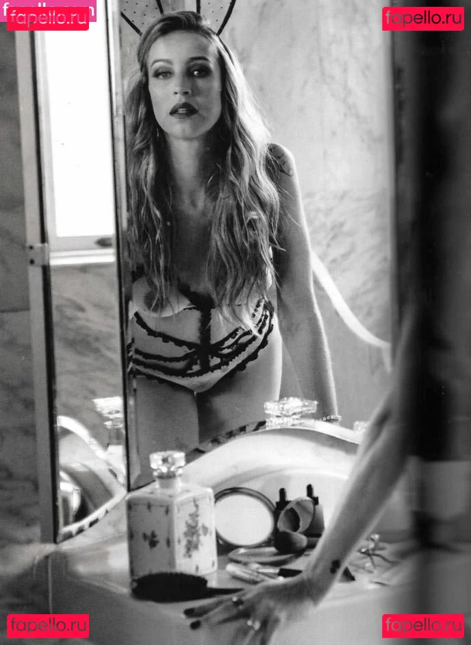 Luana Piovani Onlyfans Photo Gallery 