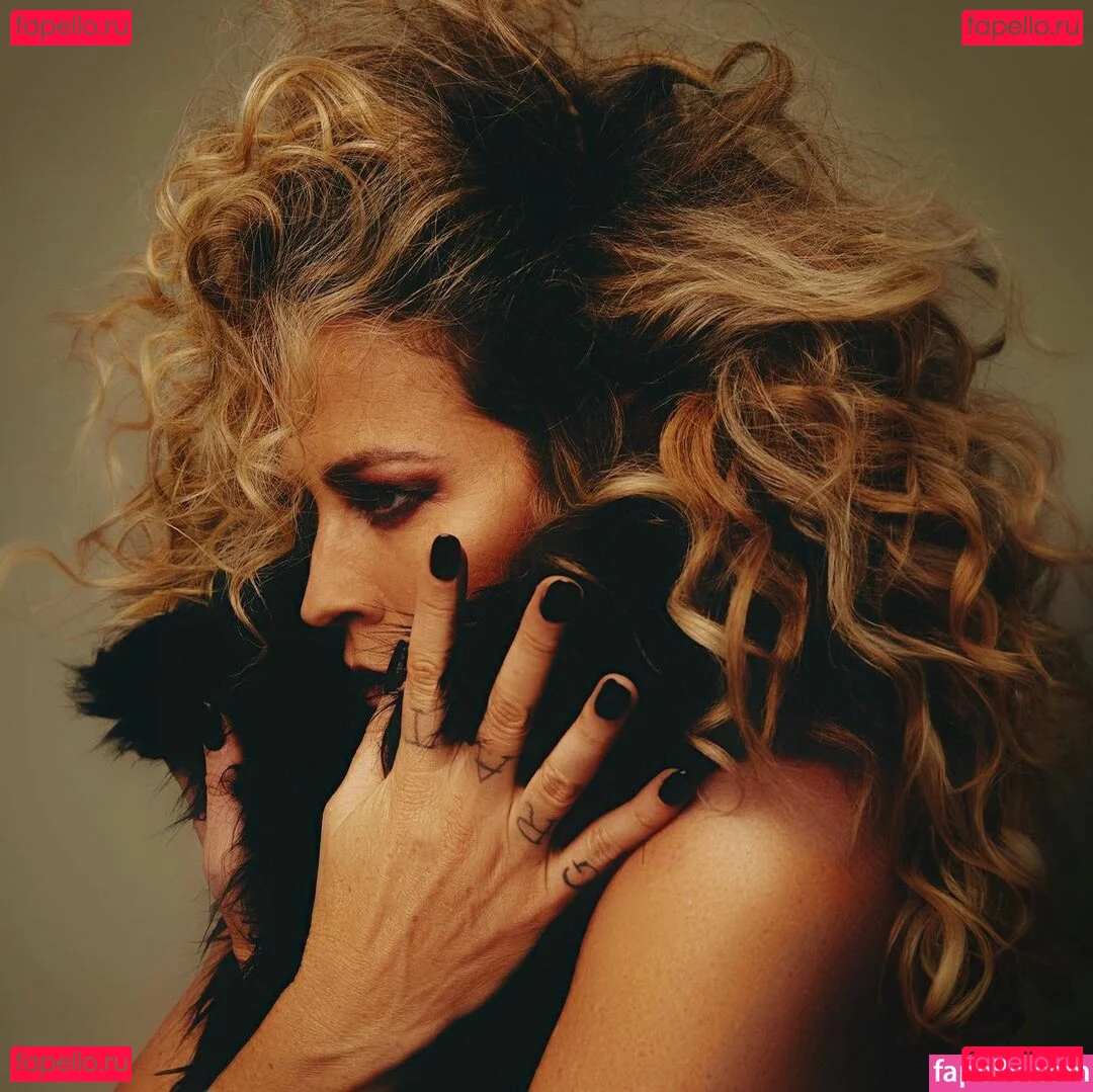 Luana Piovani Onlyfans Photo Gallery 