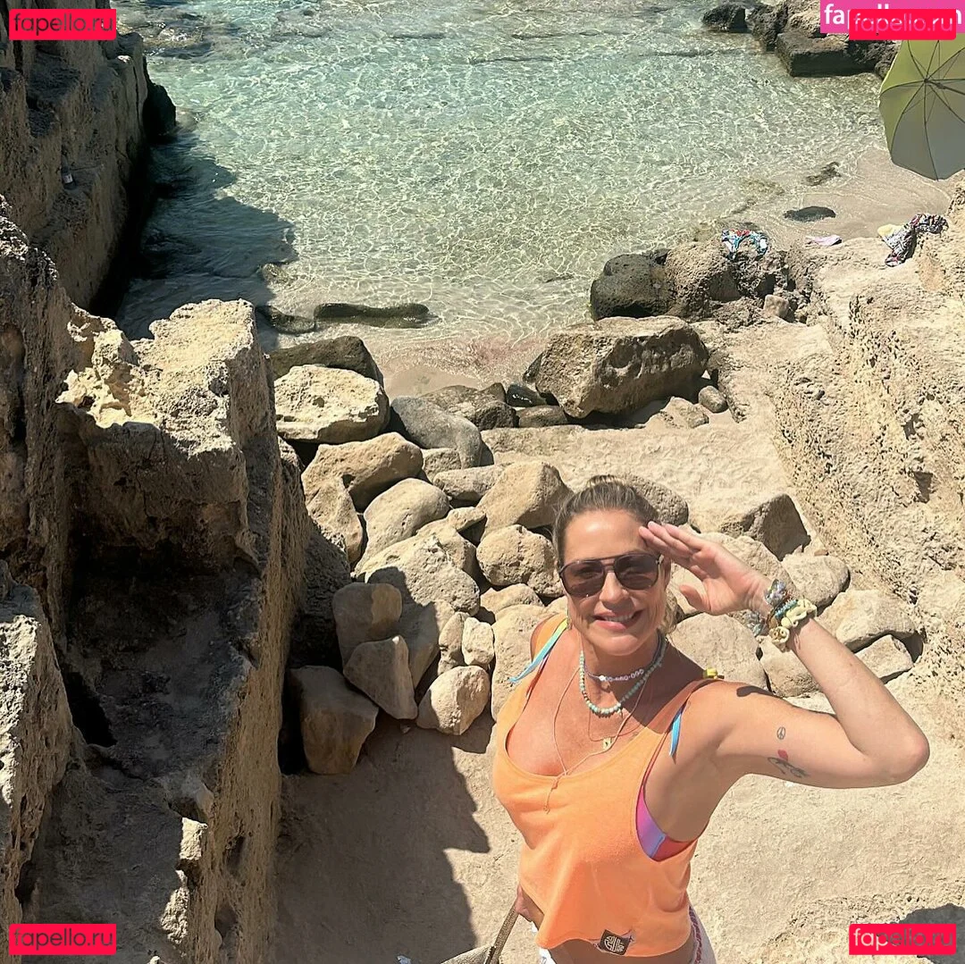 Luana Piovani Onlyfans Photo Gallery 