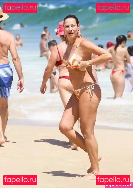 Luana Piovani Onlyfans Photo Gallery 