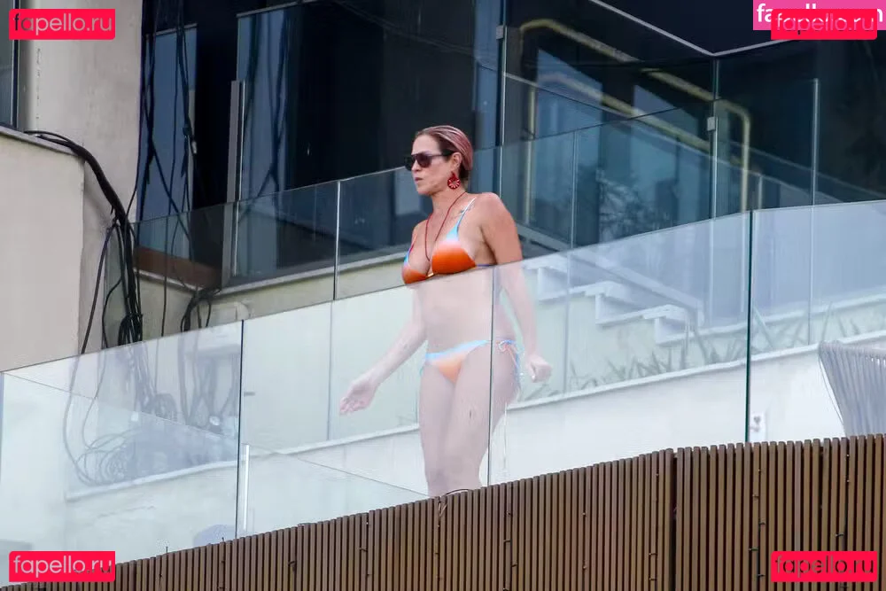 Luana Piovani Onlyfans Photo Gallery 