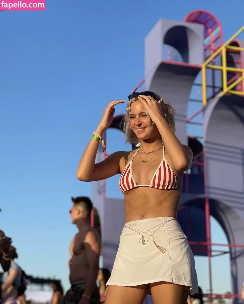 Mitsy Anderson Onlyfans Photo Gallery 