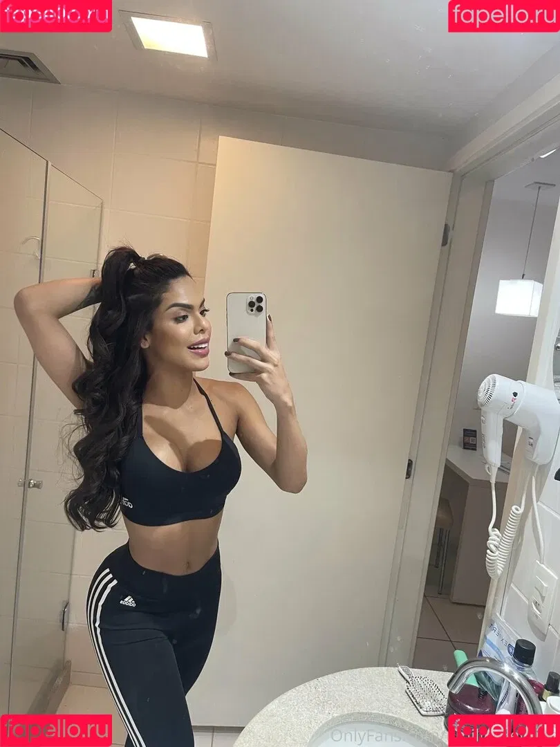 emillivalentina Onlyfans Photo Gallery 