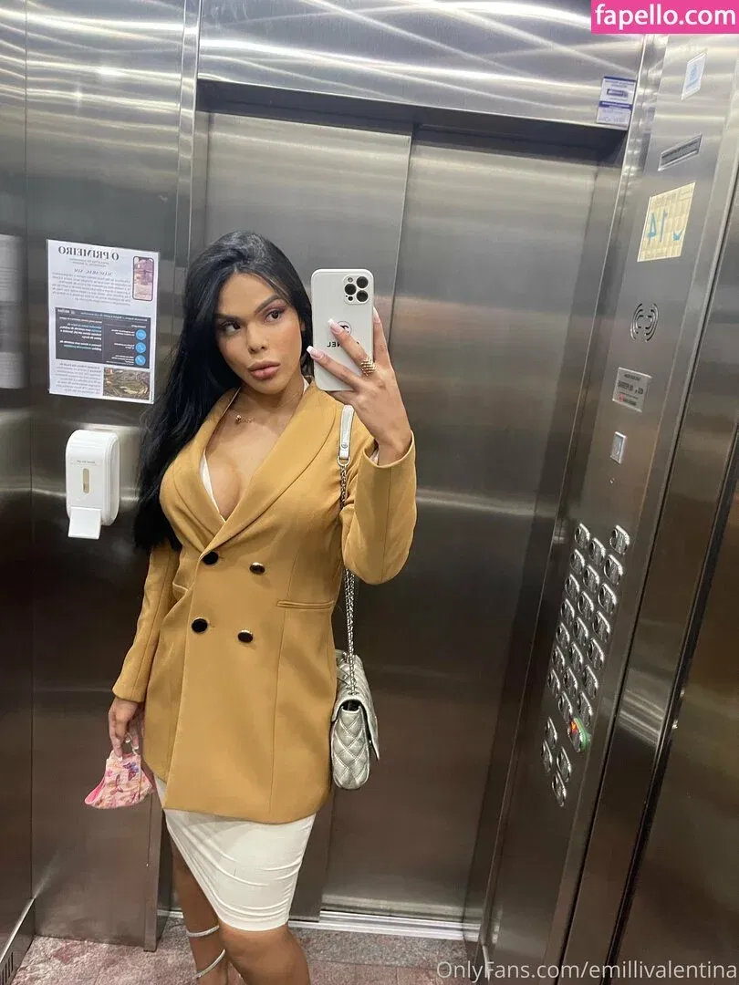 emillivalentina Onlyfans Photo Gallery 