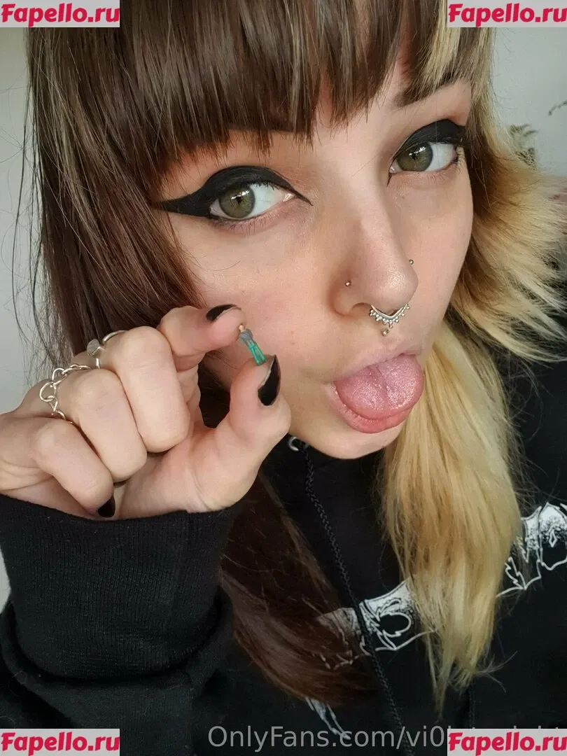 vi0let_night Onlyfans Photo Gallery 