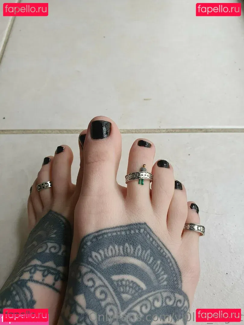 vi0let_night Onlyfans Photo Gallery 