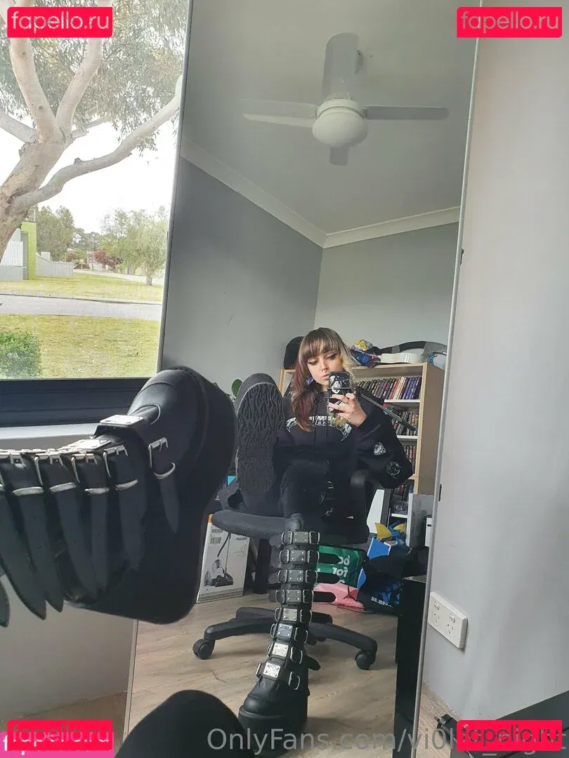 vi0let_night Onlyfans Photo Gallery 