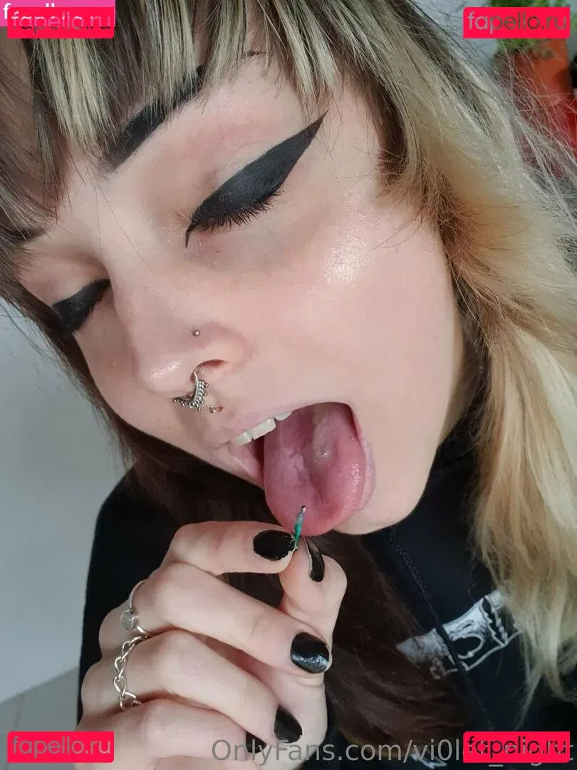 vi0let_night Onlyfans Photo Gallery 