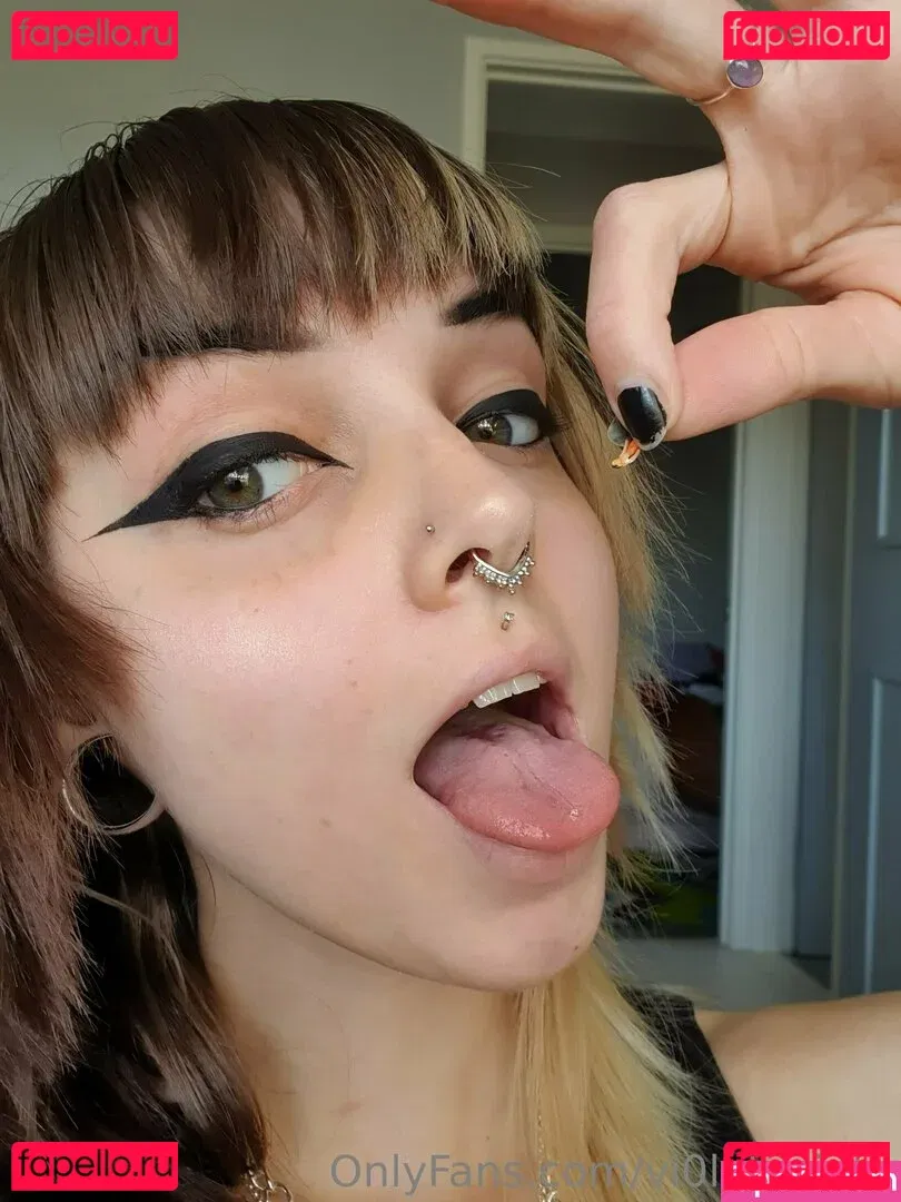 vi0let_night Onlyfans Photo Gallery 