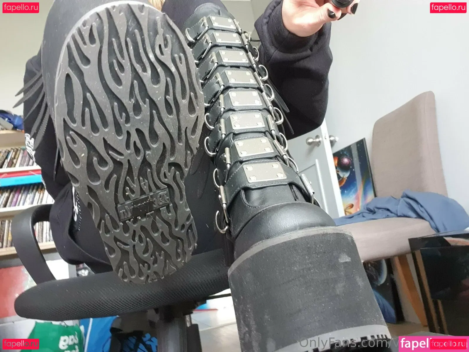 vi0let_night Onlyfans Photo Gallery 