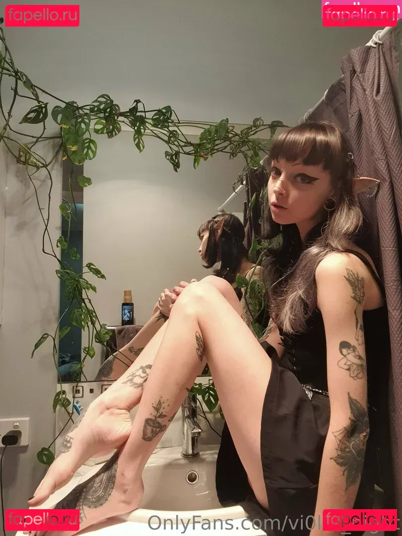 vi0let_night Onlyfans Photo Gallery 