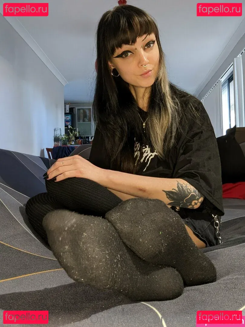 vi0let_night Onlyfans Photo Gallery 