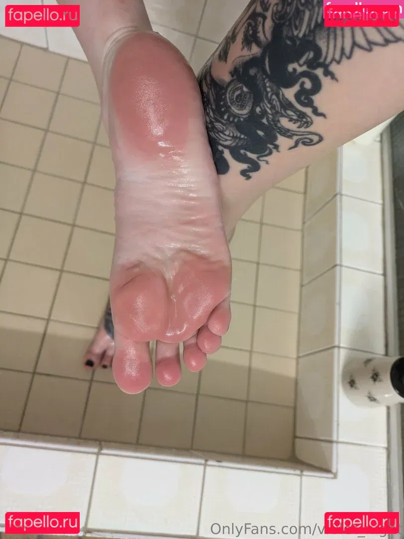 vi0let_night Onlyfans Photo Gallery 