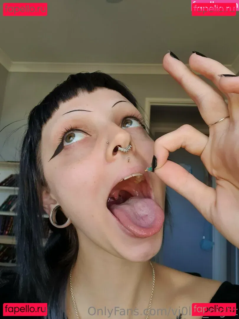 vi0let_night Onlyfans Photo Gallery 