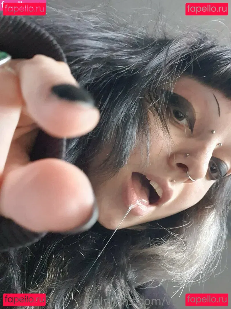 vi0let_night Onlyfans Photo Gallery 