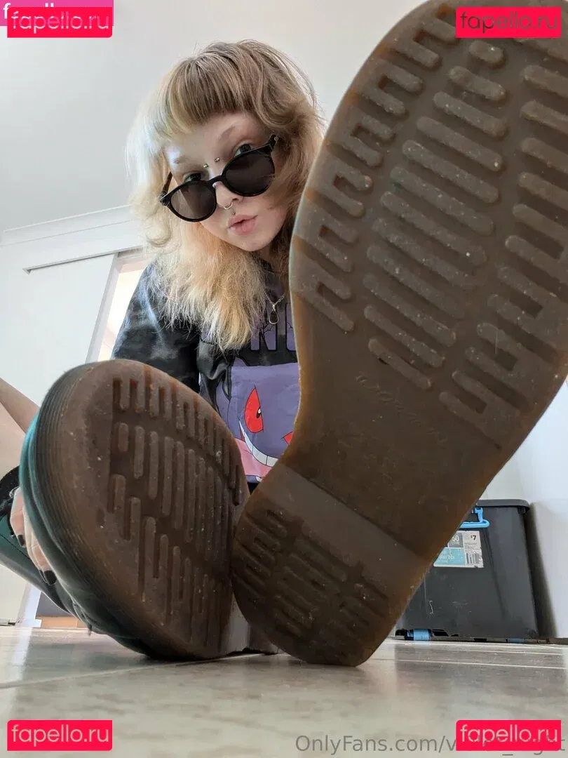 vi0let_night Onlyfans Photo Gallery 