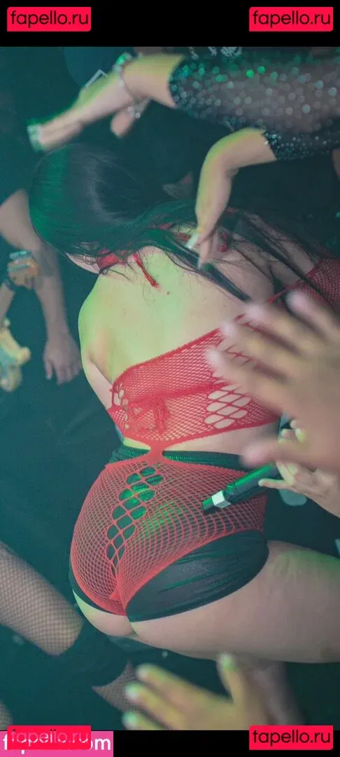 Bella Angel Dezoitou Onlyfans Photo Gallery 