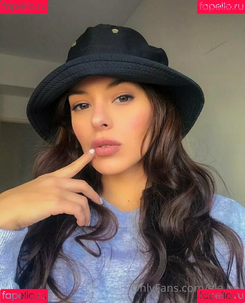 ela.bel Onlyfans Photo Gallery 