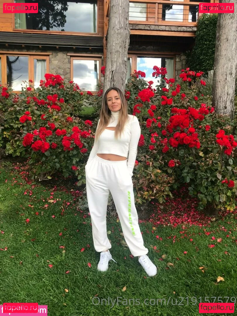 ela.bel Onlyfans Photo Gallery 