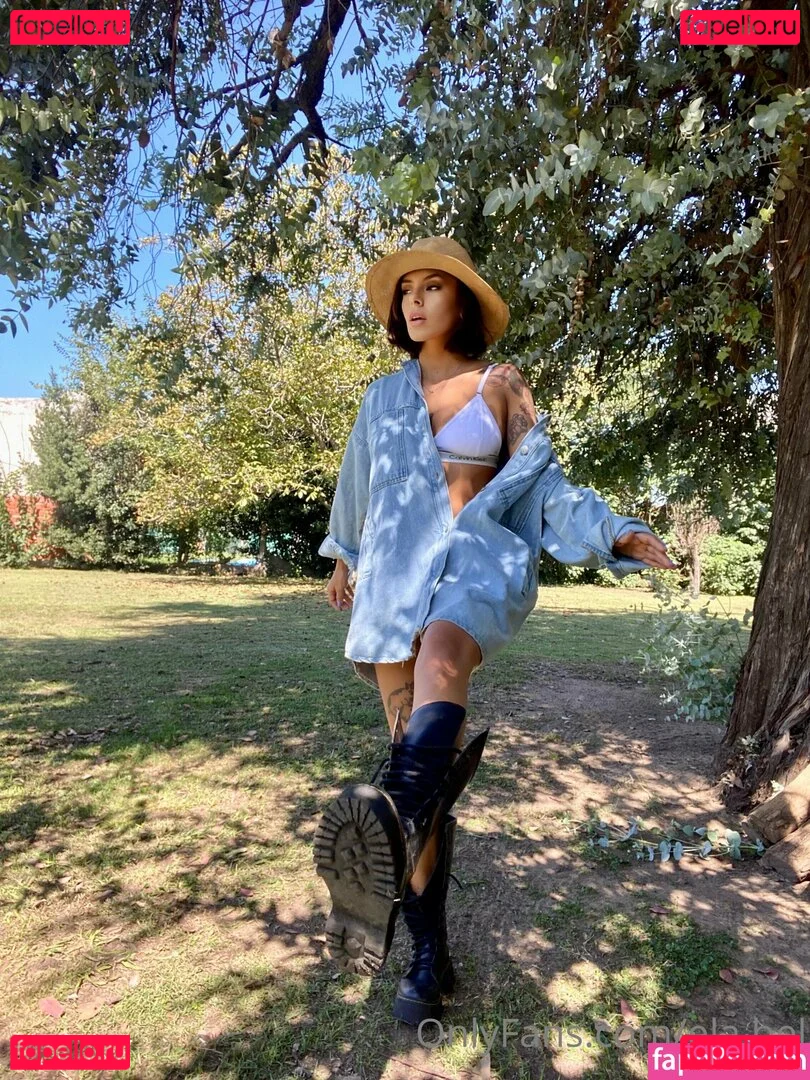 ela.bel Onlyfans Photo Gallery 