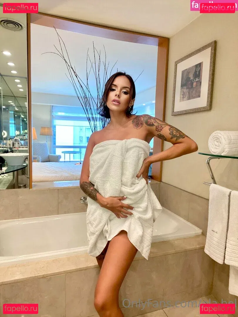 ela.bel Onlyfans Photo Gallery 
