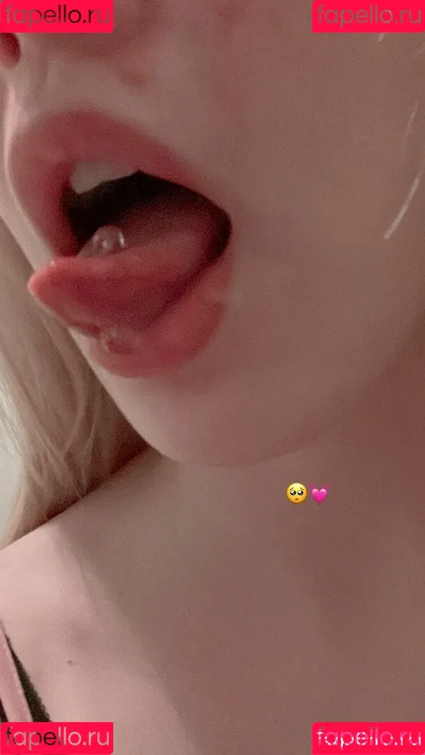 sadbabyvikki Onlyfans Photo Gallery 