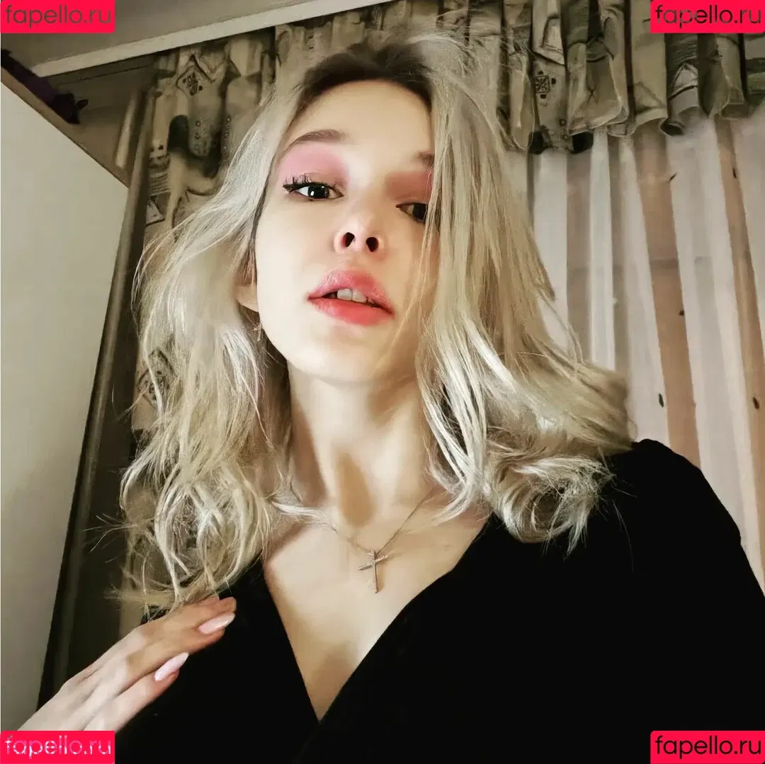sadbabyvikki Onlyfans Photo Gallery 