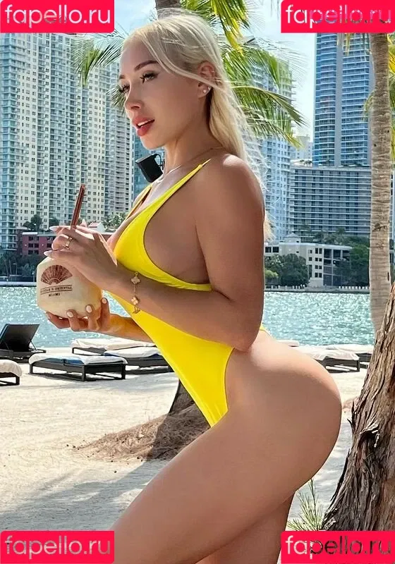 Daniella Chavez Onlyfans Photo Gallery 