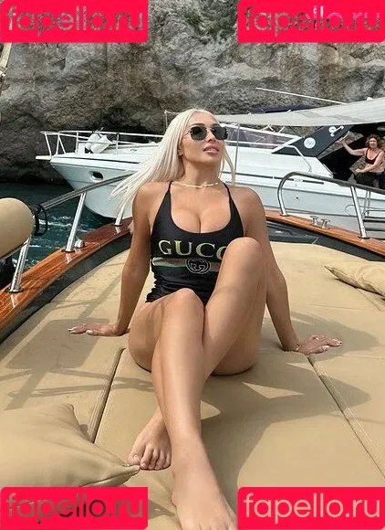 Daniella Chavez Onlyfans Photo Gallery 