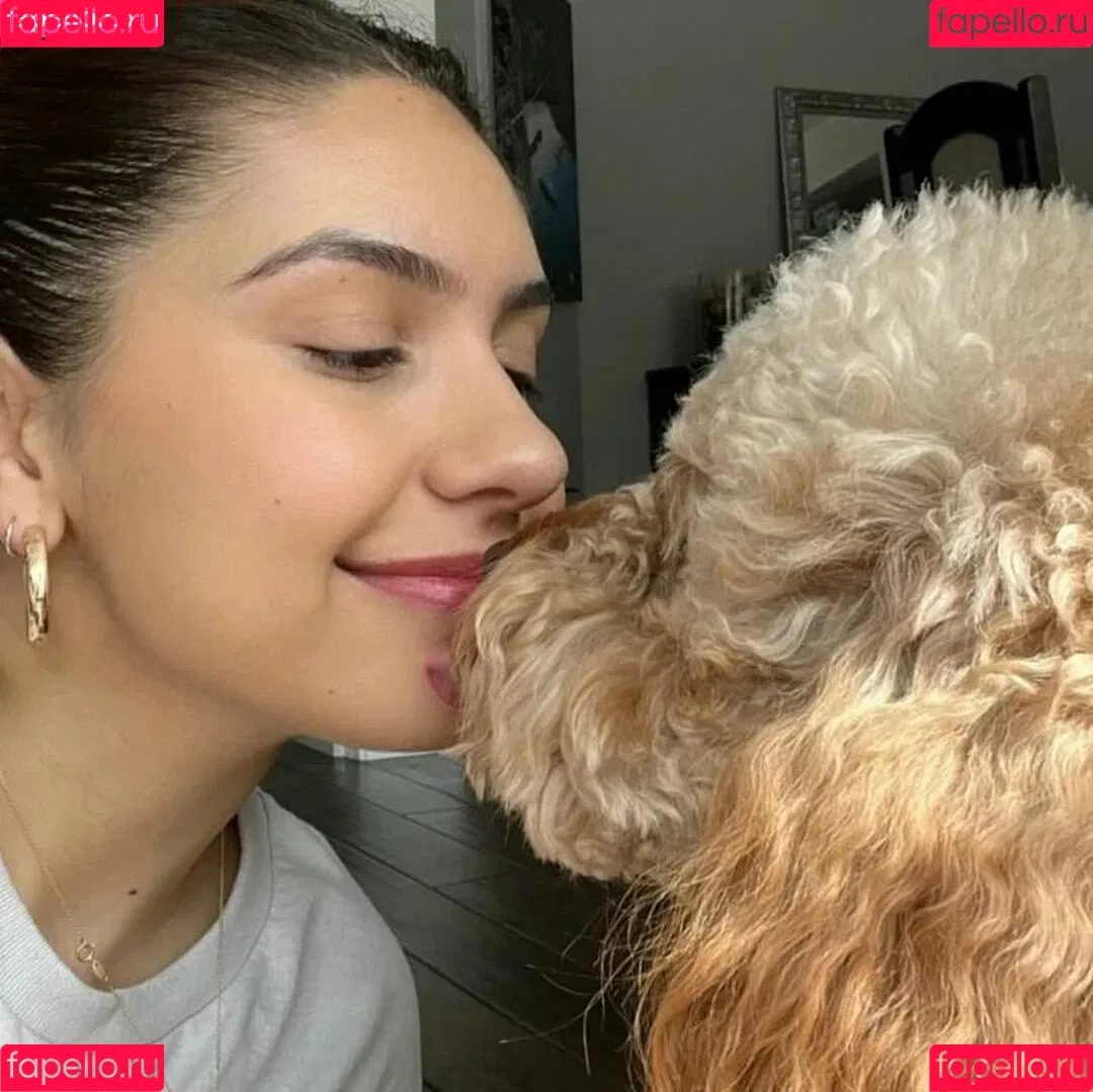 Alessia Cara Onlyfans Photo Gallery 