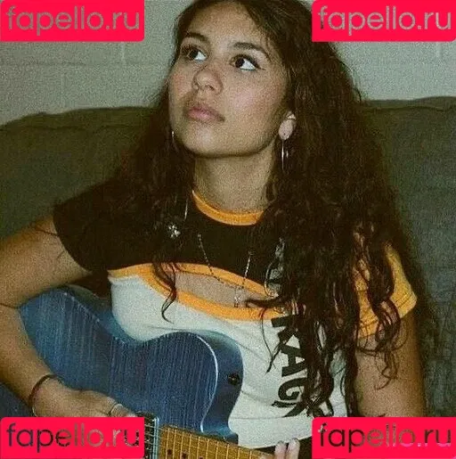 Alessia Cara Onlyfans Photo Gallery 