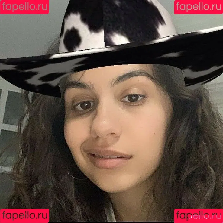 Alessia Cara Onlyfans Photo Gallery 
