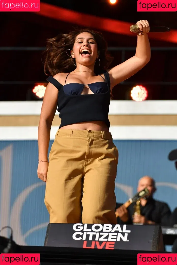 Alessia Cara Onlyfans Photo Gallery 