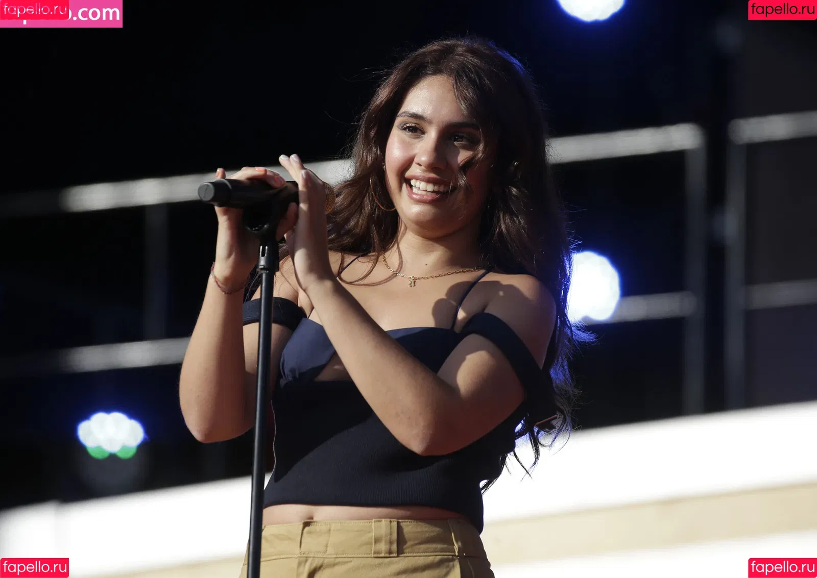 Alessia Cara Onlyfans Photo Gallery 