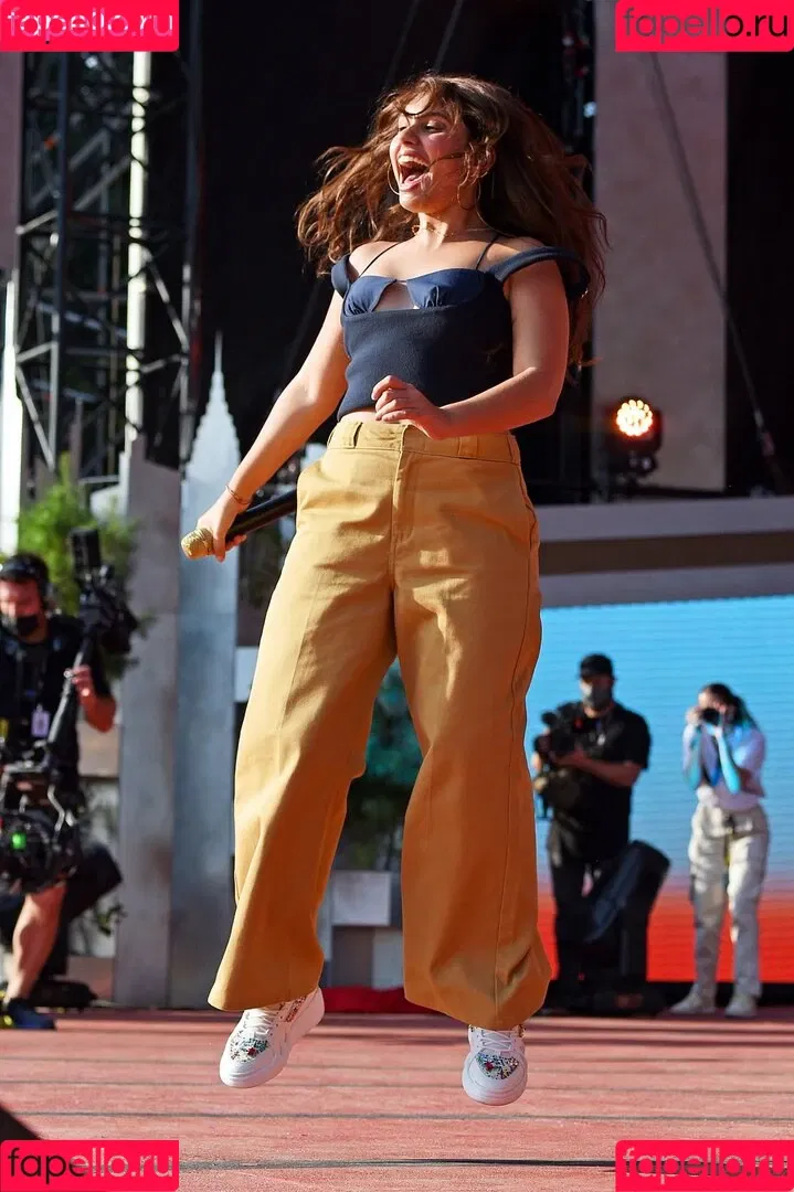 Alessia Cara Onlyfans Photo Gallery 