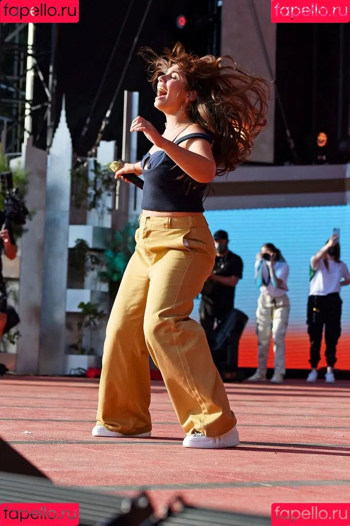 Alessia Cara Onlyfans Photo Gallery 