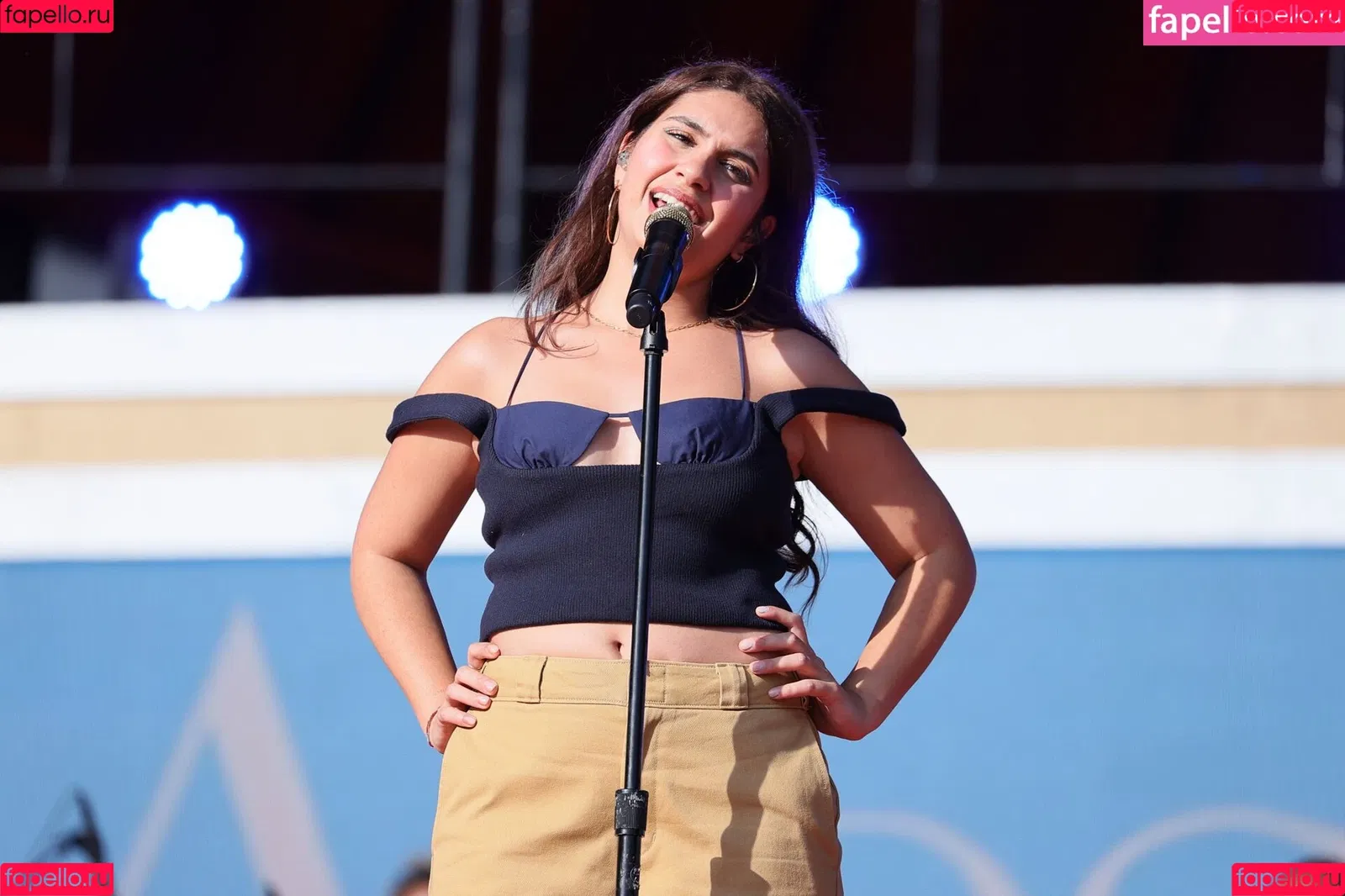 Alessia Cara Onlyfans Photo Gallery 