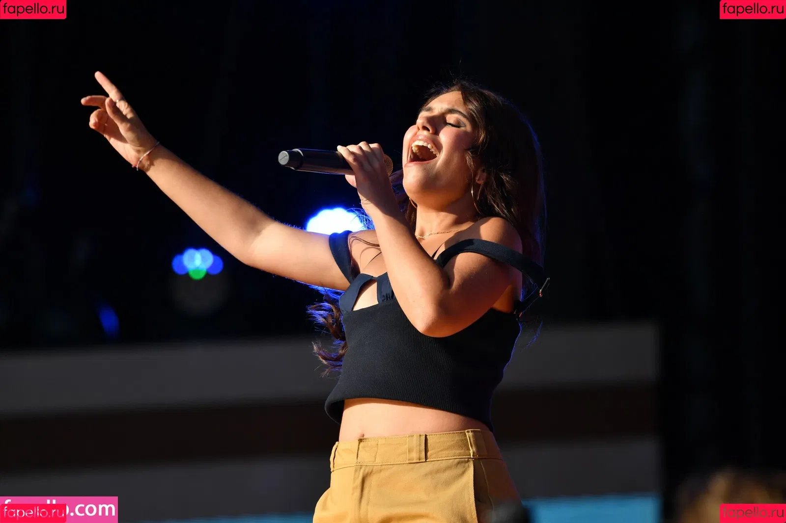 Alessia Cara Onlyfans Photo Gallery 