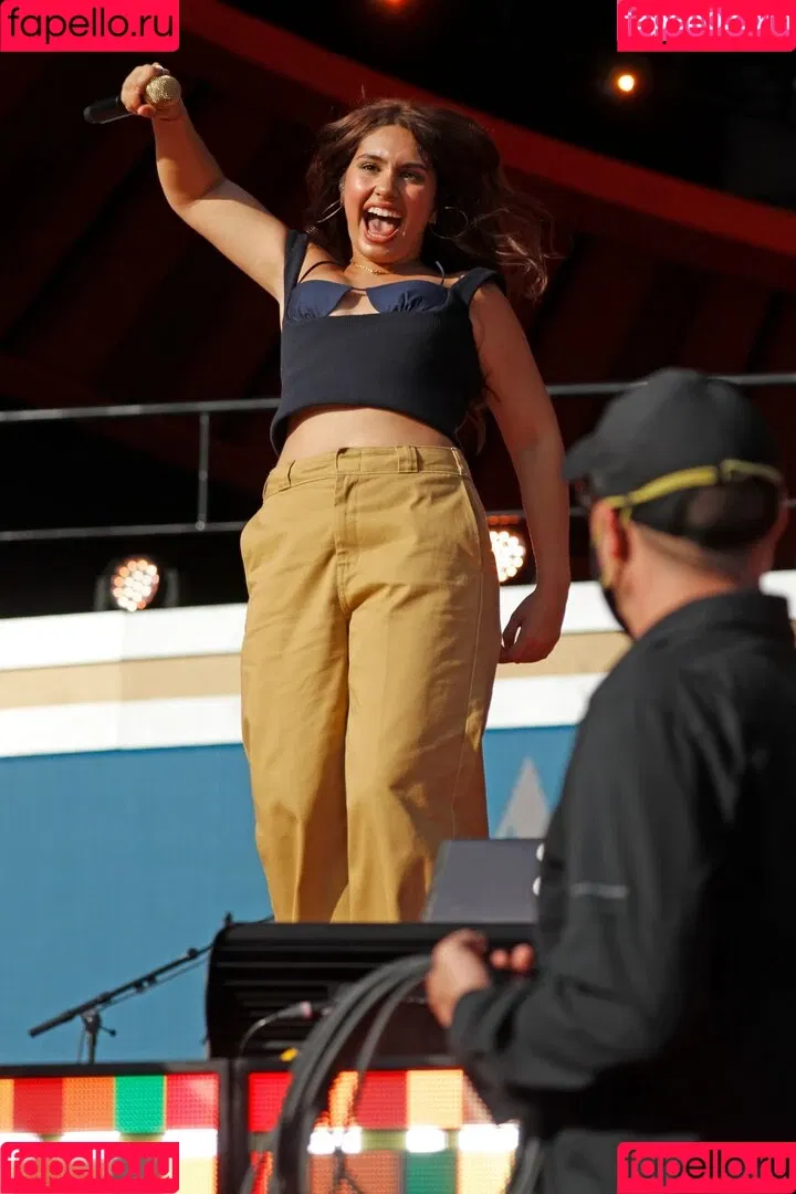 Alessia Cara Onlyfans Photo Gallery 